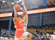 开云棋牌下载-关于广厦队主场艰难击败浙江队，保持不败纪录的信息