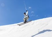 棋牌游戏-世界杯焦点战前夜，广厦决胜局带走深圳，为2026埋下伏笔