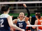 棋牌游戏-戈贝尔统治攻防两端，76人最后时刻窒息防守逆转太阳