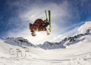 开云棋牌-巴黎淘汰墨西哥，当高能输出成为战术，李刚仁如何重新定义中场角色？