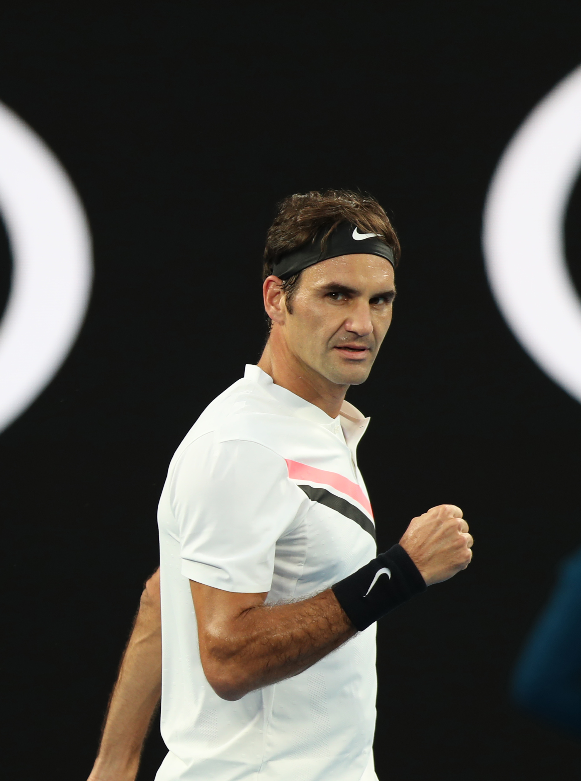 关于欧洲网球队鏖战澳大利亚网球队，费德勒打破历史纪录的信息