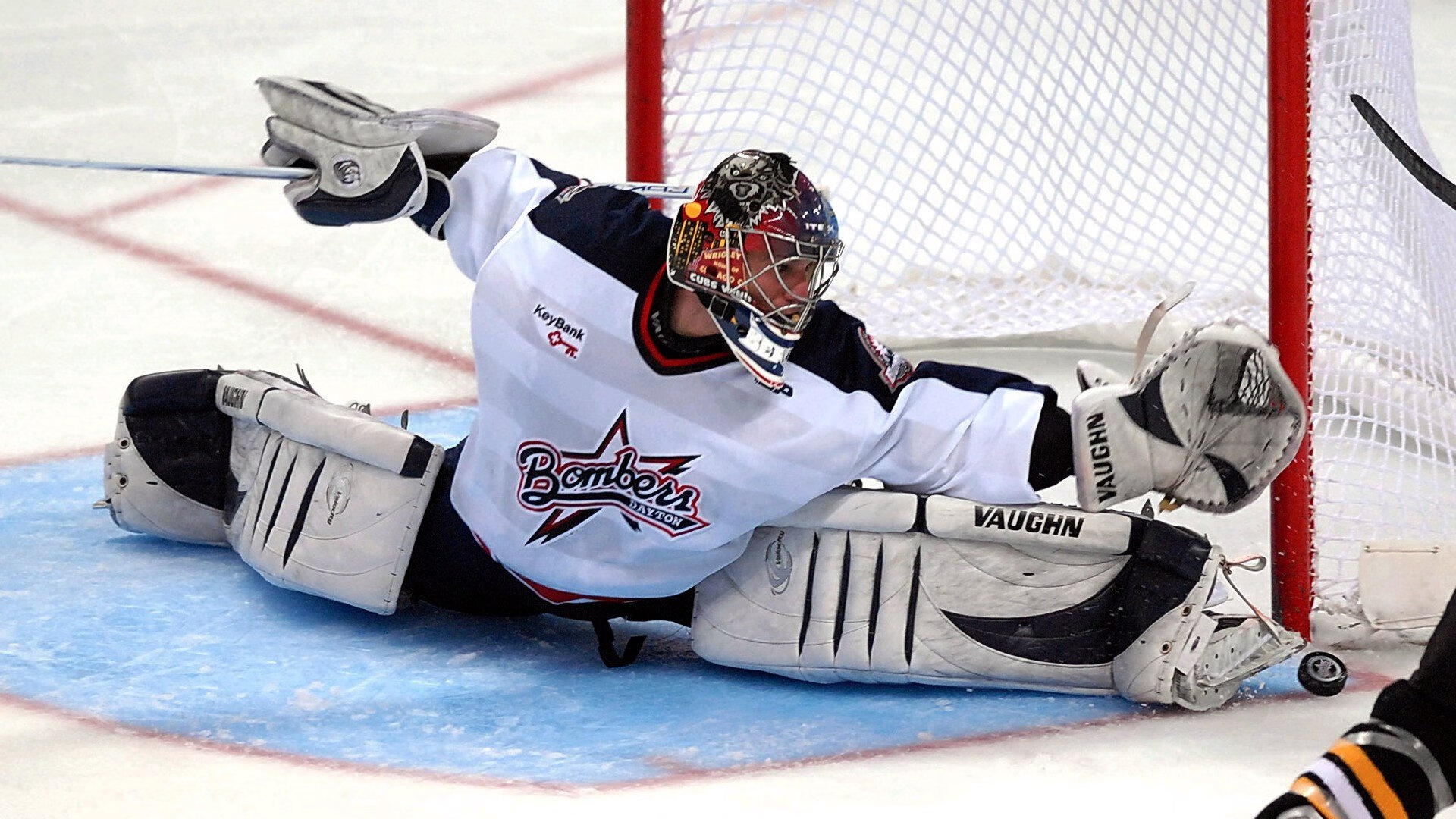 柏林黄昏的逆转，波兰队横扫德国，奥恰洛夫惊艳四座书写乒乓史诗